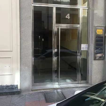 Calle Gil Y Carrasco - 3 * León