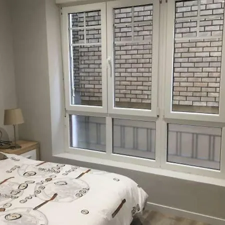 Calle Gil Y Carrasco - 3 Apartamento *